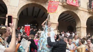 La falla Centro celebra su primer premio infantil