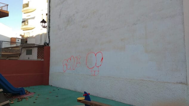 pintada en el patio de una escuela