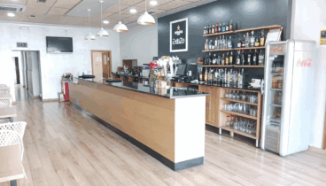 Un gran carta de diferentes tapas combinando tradición e innovación