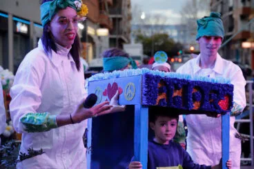 El Carnaval de Dénia vuelve a París Pedrera 36