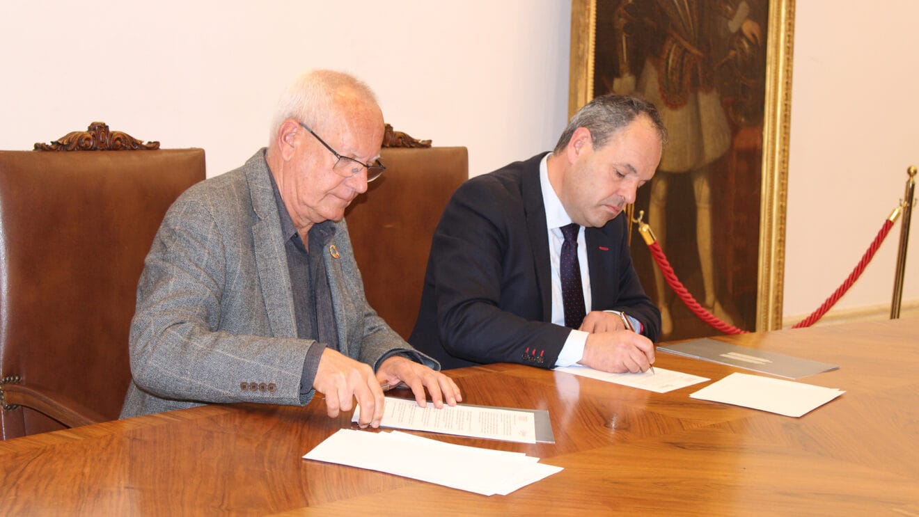 Firma del convenio entre la Cámara de Comercio de Alicante y la Fundación Dénia Ciutat Creativa de la Gastronomía