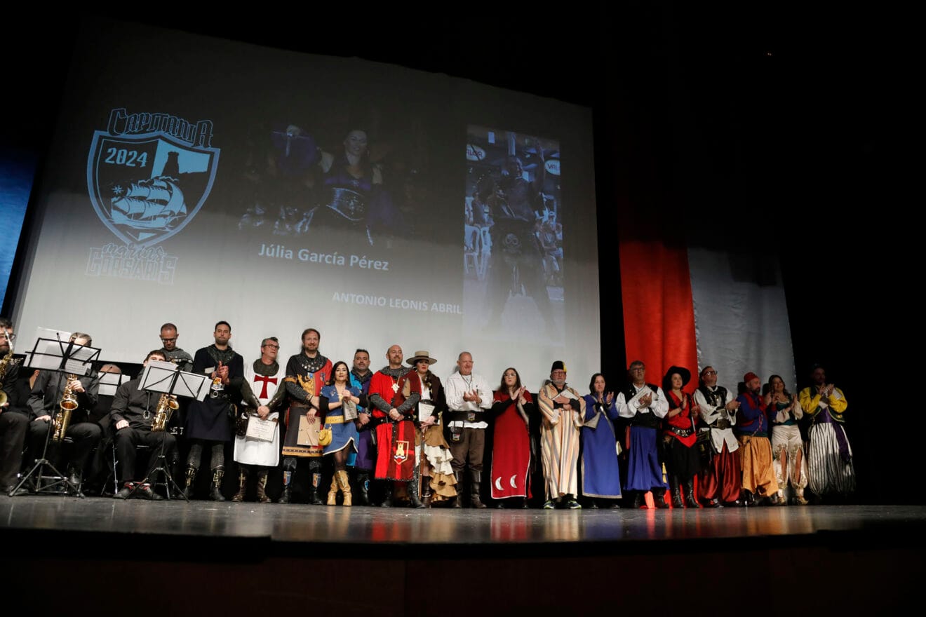 Gala y primer desfile del Mig Any de Dénia 13