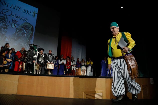gala y primer desfile del mig any de denia 20