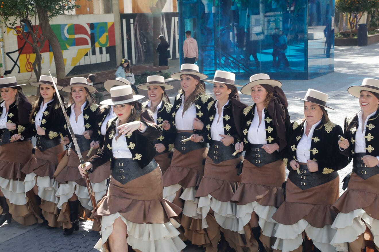 Gala y primer desfile del Mig Any de Dénia 86