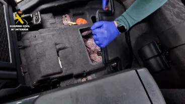 hueco donde escondia la cocaina el detenido en denia