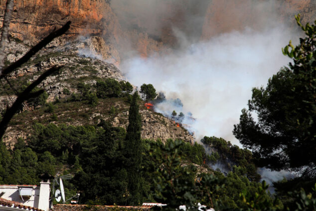 Imagen: Incendio Forestal en el Montgó