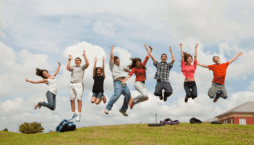 La combinación perfecta para practicar el idioma mientras se divierten