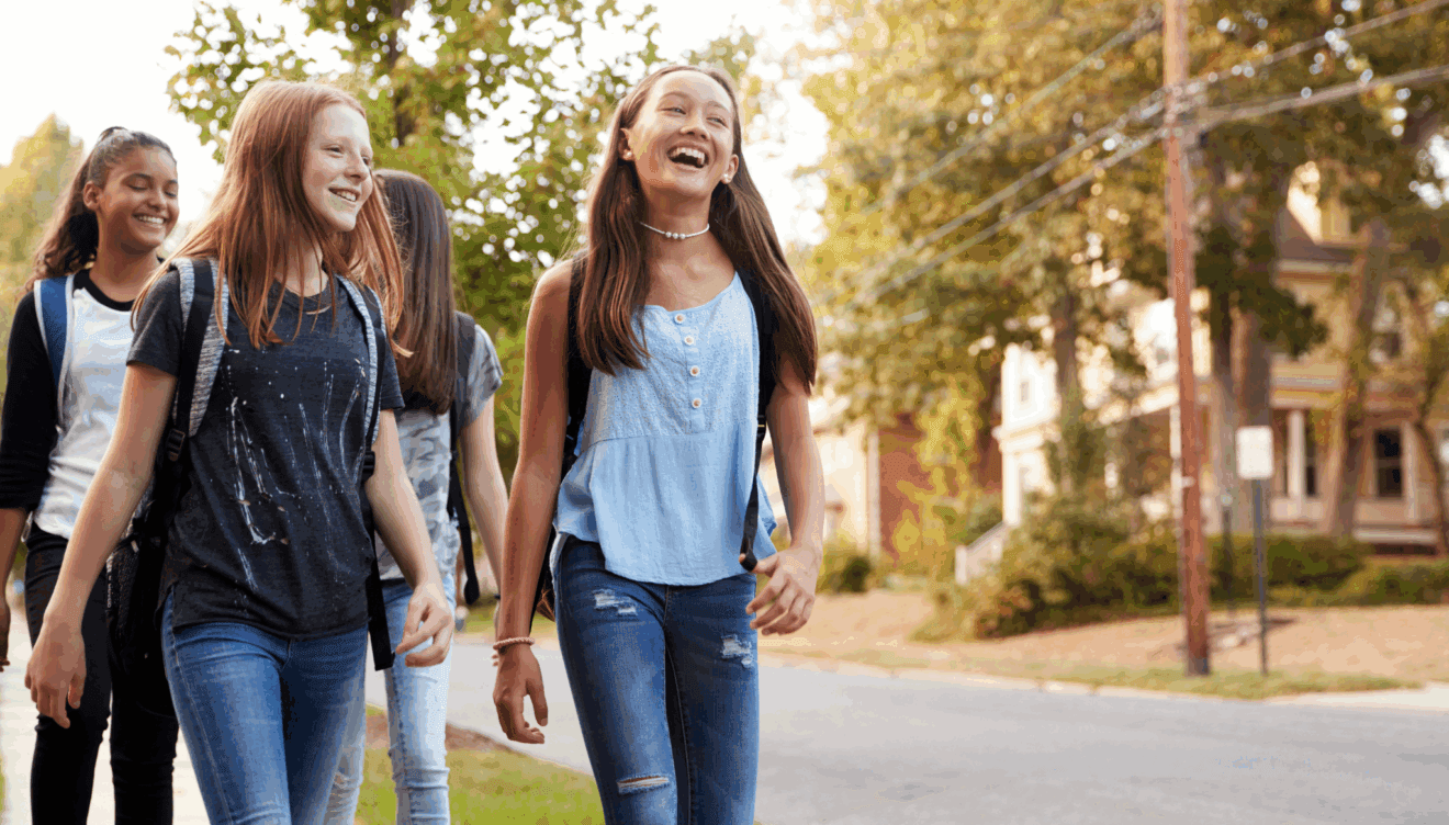 Los estudiantes recibirán clases de inglés, vivirán en familias de acogida muy cariñosas y podrán realizar excursiones y deportes