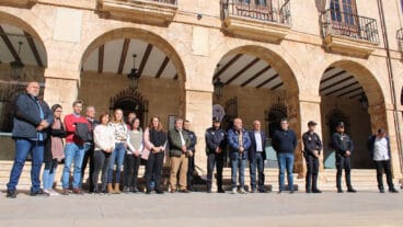 minuto de silencio en el ayuntamiento de denia por la muerte de dos guardias civiles destacada