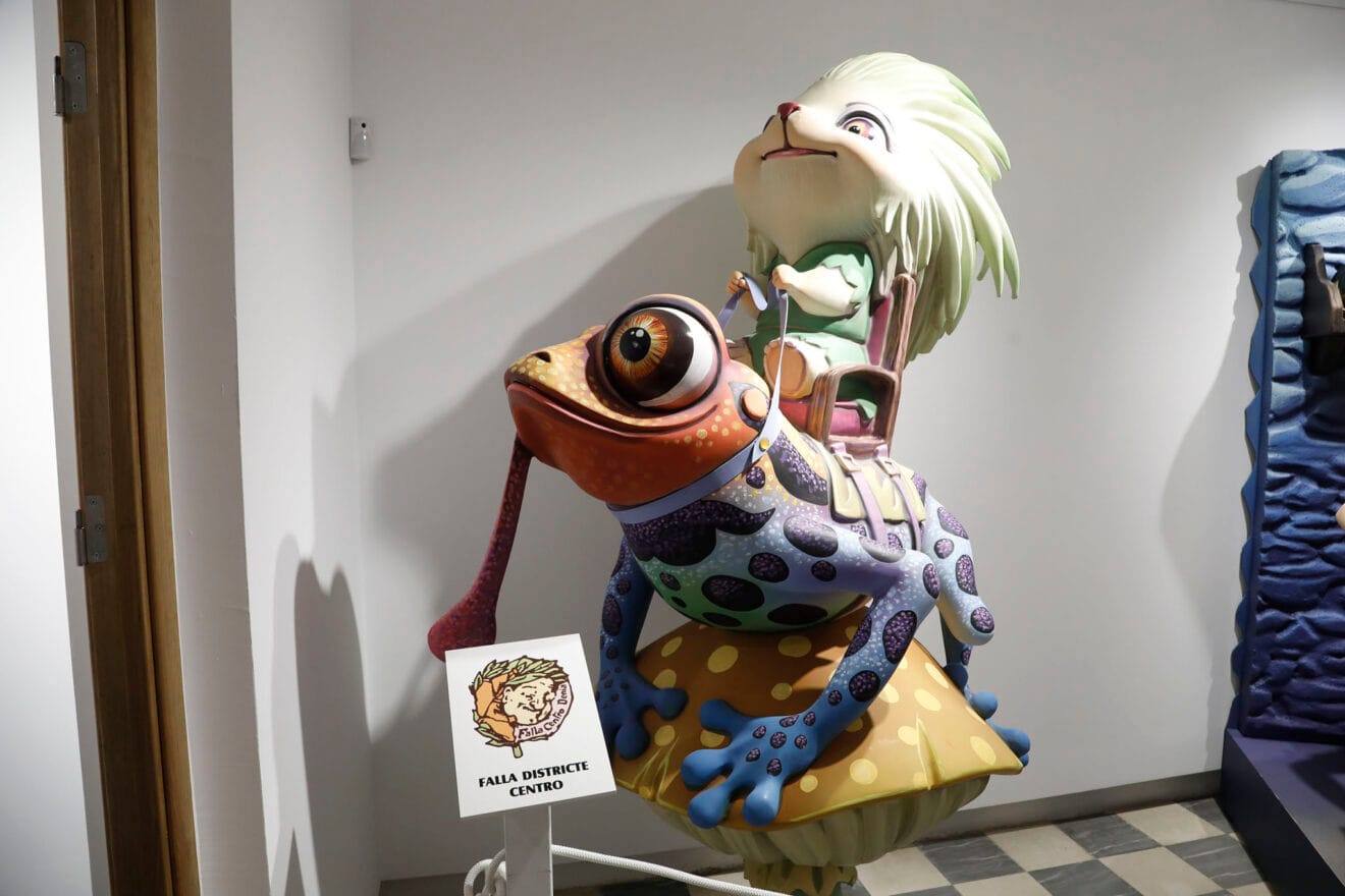Ninot falla Centro