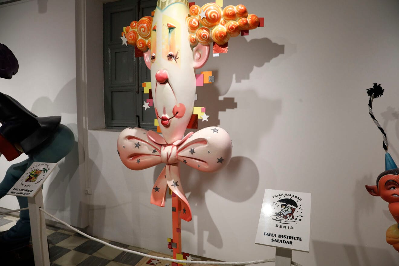 Ninot falla Saladar