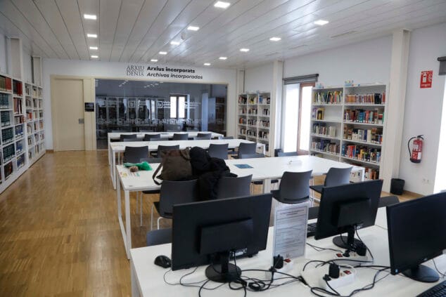 quinto aniversario de la biblioteca de denia 04