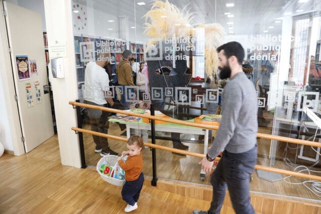 quinto aniversario de la biblioteca de denia 09