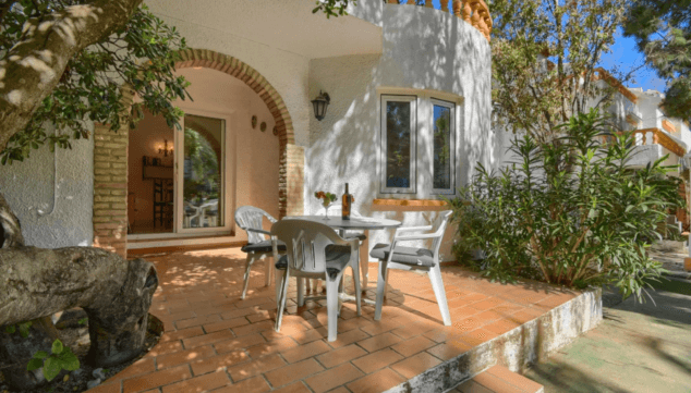 relajate al aire libre con un exterior natural