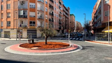 Rotonda entre avenida Marquesado y Pintor Llorens