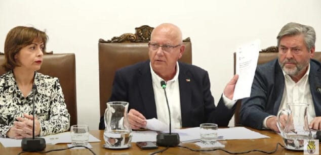 Imagen: Vicent Grimalt argumentando contra las palabras del concejal de Vox