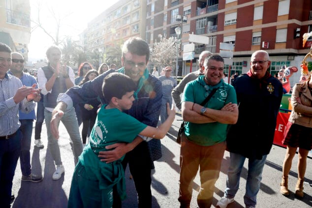 carlos mazon visita las fallas de denia 11