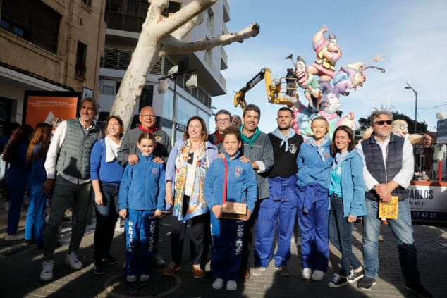 carlos mazon visita las fallas de denia 18