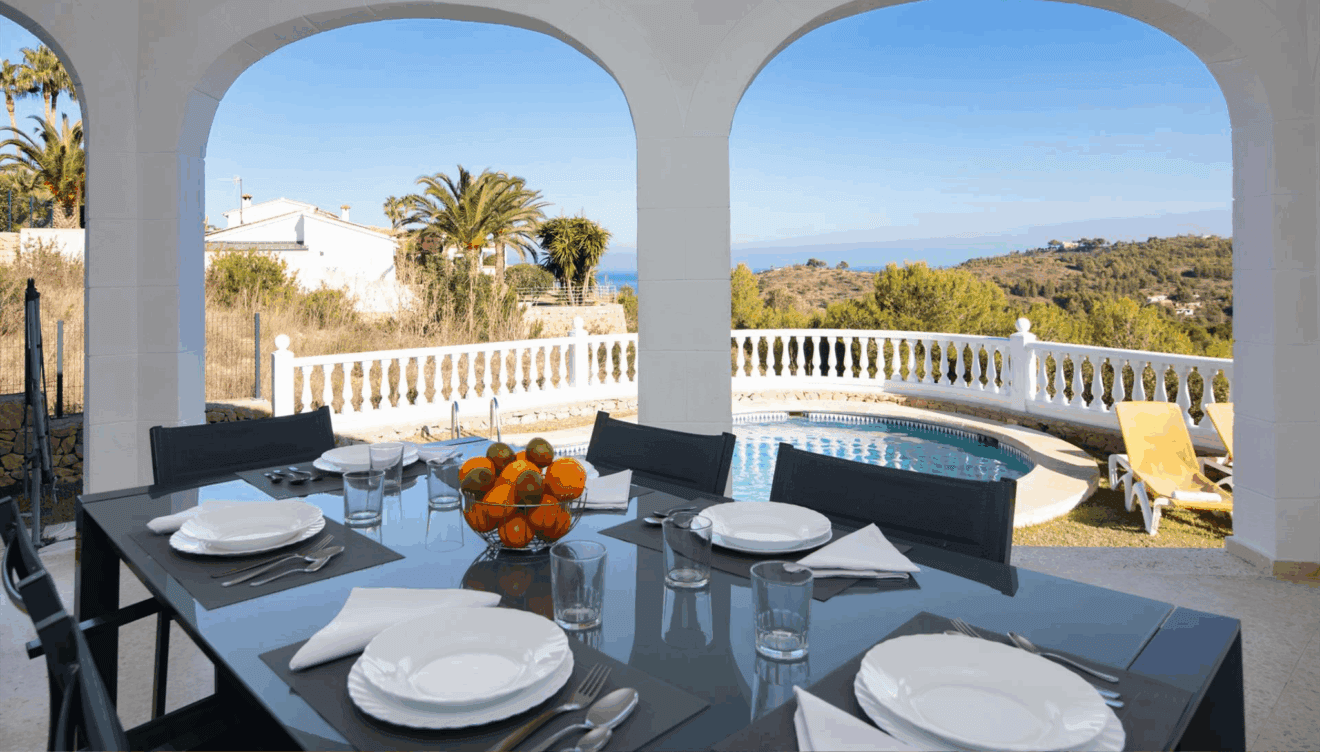 Celebra tus mejores cenas y comidas en esta gran mesa