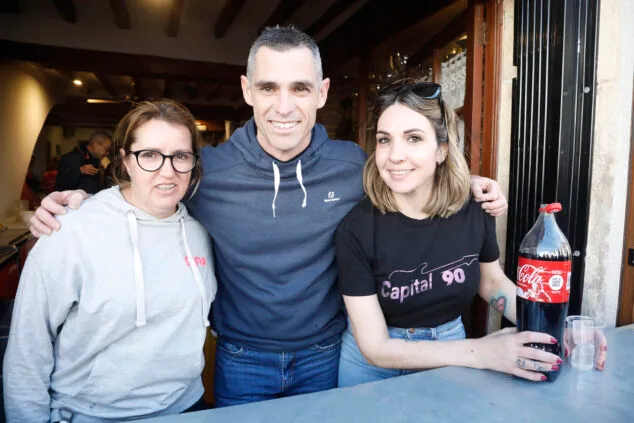 Los falleros toman las calles en Dénia: Oeste, Baix la Mar y Saladar llenan de eventos el domingo 20 concurso de paellas de baix la mar 2024 19