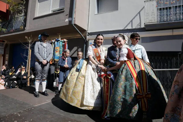 Los falleros toman las calles en Dénia: Oeste, Baix la Mar y Saladar llenan de eventos el domingo 65 dia de la bandera de denia de 2024 12