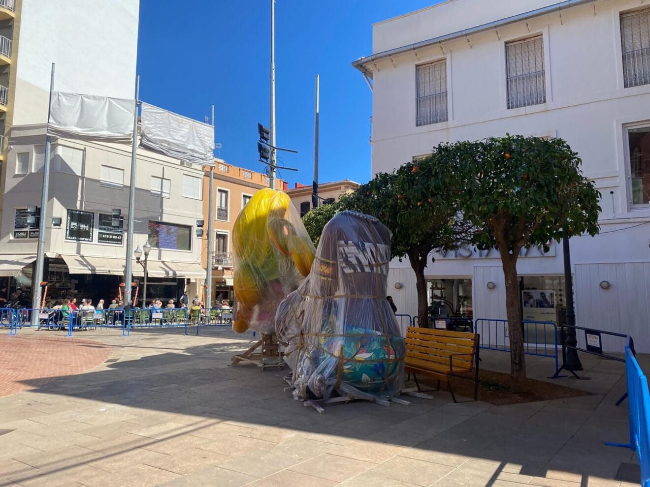 Llegan los primeros monumentos a Dénia03