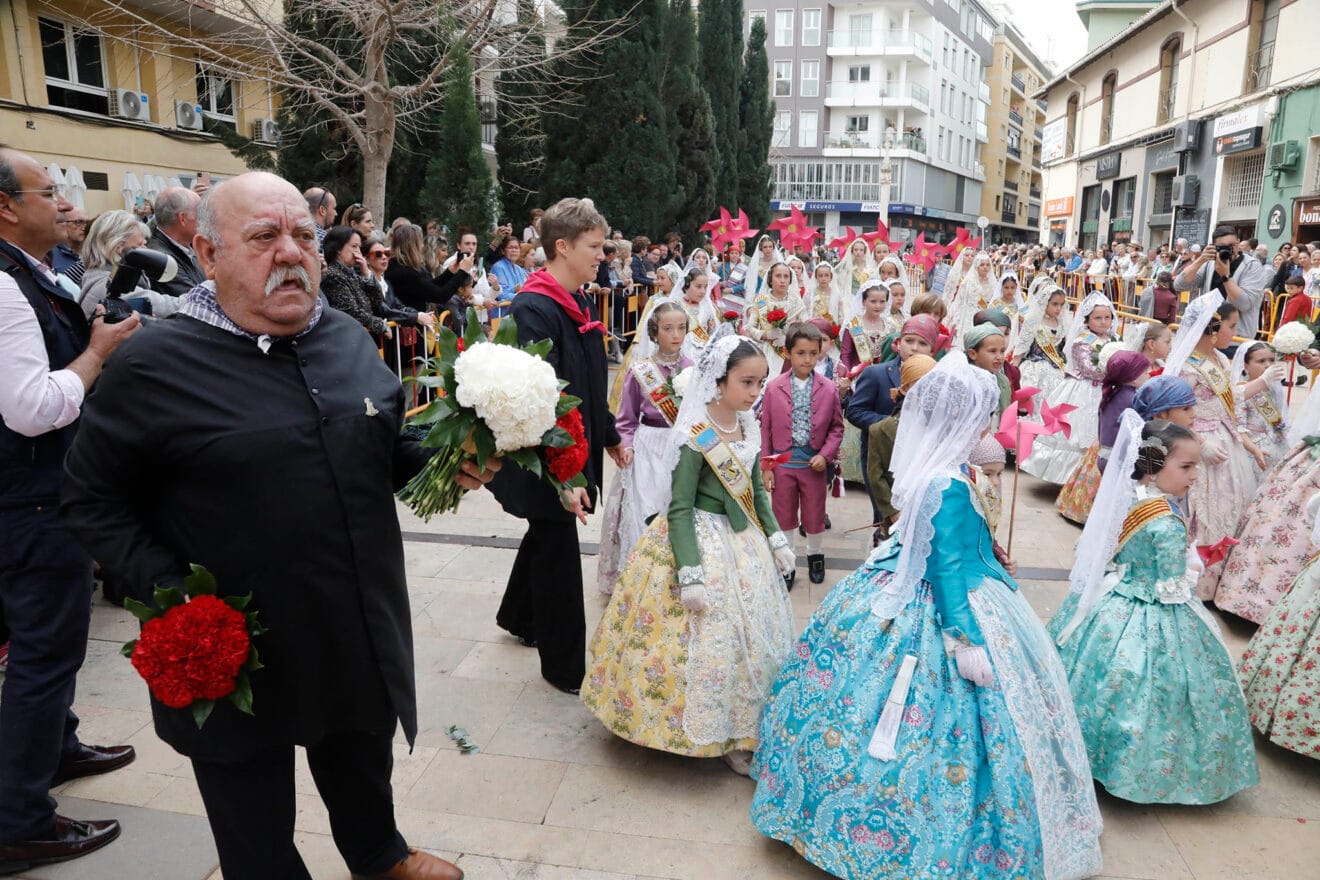 Ofrenda de flores de las Fallas de Dénia 2024 16