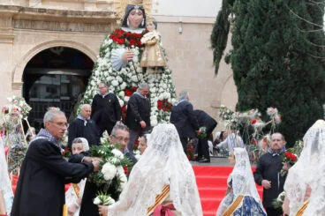 Ofrenda de flores de las Fallas de Dénia 2024 35
