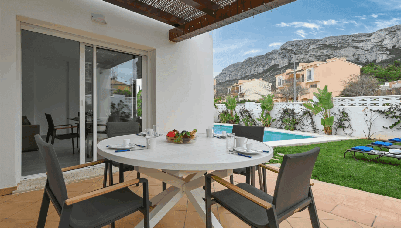 Relájate y disfruta la naturaleza en esta villa de Dénia