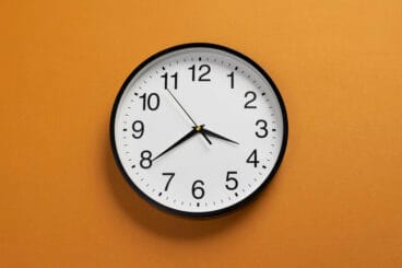 Reloj de pared. Freepik
