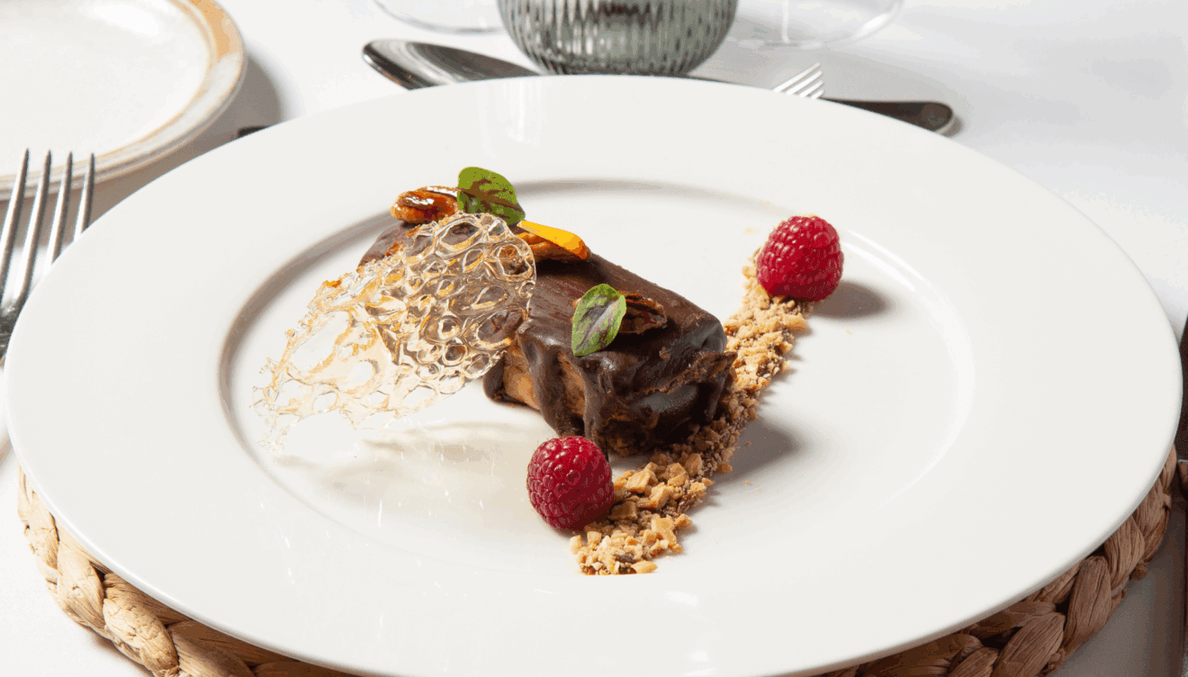 Sorprende a tus invitados con una cocina rica de Salones Carrasco