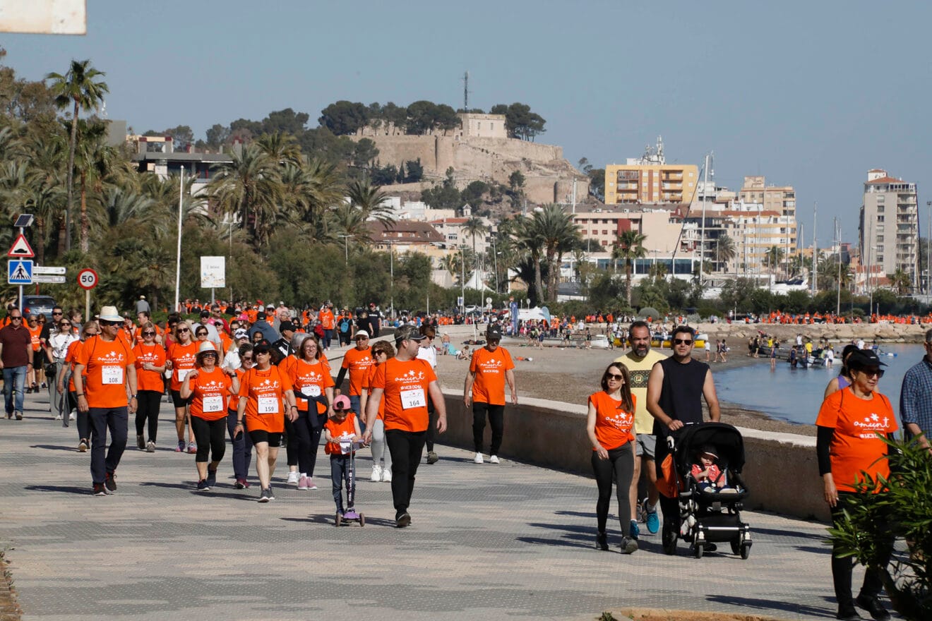 Caminata solidaria Amunt Contra el Cáncer