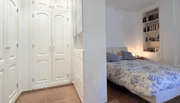 Disfruta de grandes vestidores y cómodos dormitorios