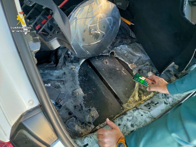 Imagen: Hueco en el maletero del vehículo