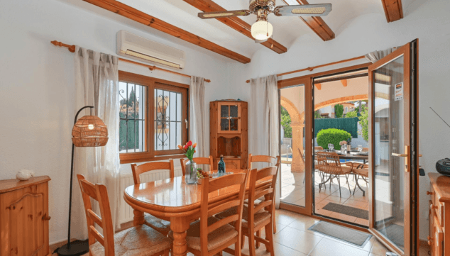 luminoso salon comedor para disfrutar de tu terraza