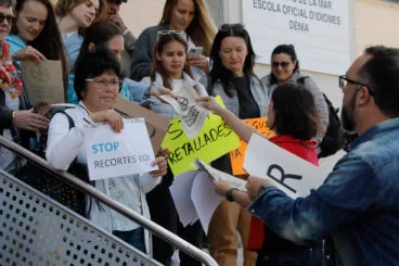 Protesta Stop recortes en EOI01