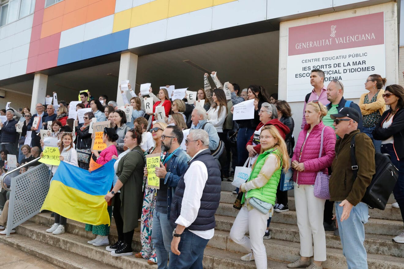 Protesta Stop recortes en EOI10