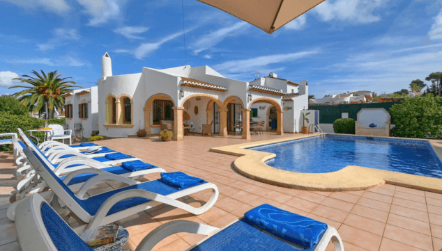 relajate en un exterior completo