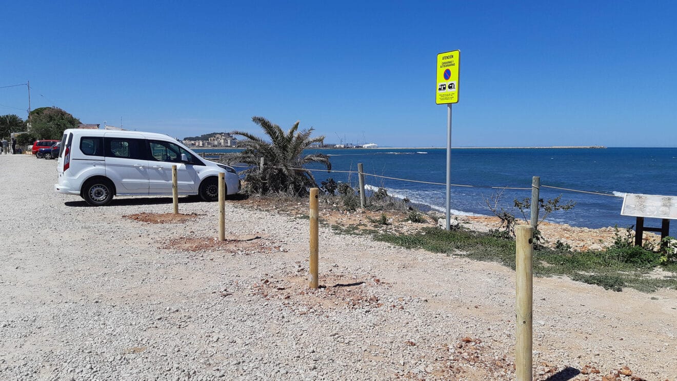 Retranqueamiento de la barrera de les Rotes destacada