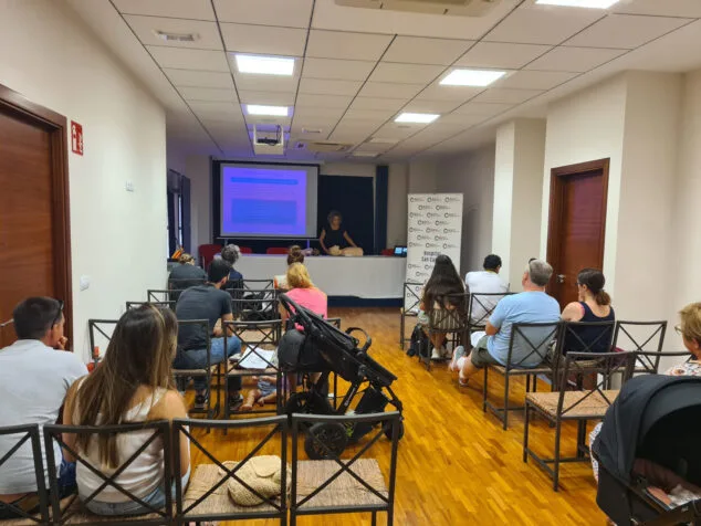 El 23 de octubre vuelven los talleres de RCP al Puerto de Dénia 1 Imagen: Taller de reanimación