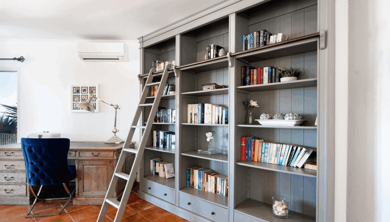 Una gran  biblioteca para despejarte en tus vacaciones