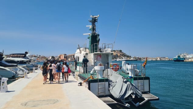 visita a un patrullero destacada