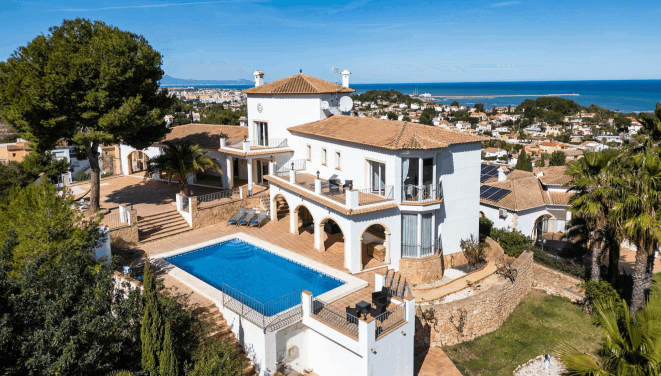 Vistas panorámicas al mar desde tu Villa de vacaciones