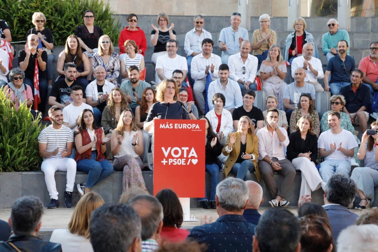Acto de campaña para las europeas del PSOE en Dénia 59