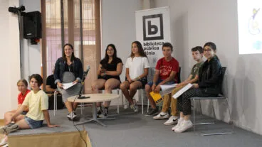 El Consejo Local de Infancia y Adolescencia (CLIA) y la concejala de Bienestar Social de Dénia, Melani Ivars