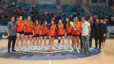 Equipo Valencia Basket Femenino subcampeón de España Junior