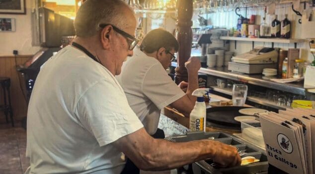 jose montes trabajando en la tasca
