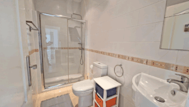 Minimalismo y modernidad en esta villa