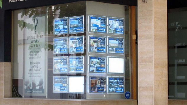 cartells d'immobiliària arxiu