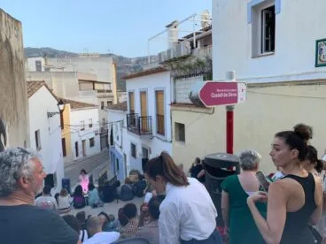 El teatro se adueña de las calles de Dénia 11
